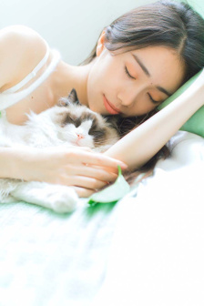 美丽邻居在线观看免费播放电影